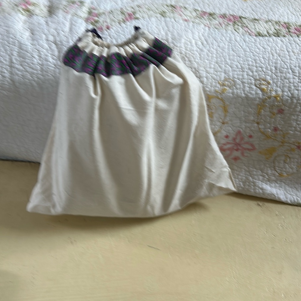 Tory Burch handbag, larger size cream color with gold patted shoulders